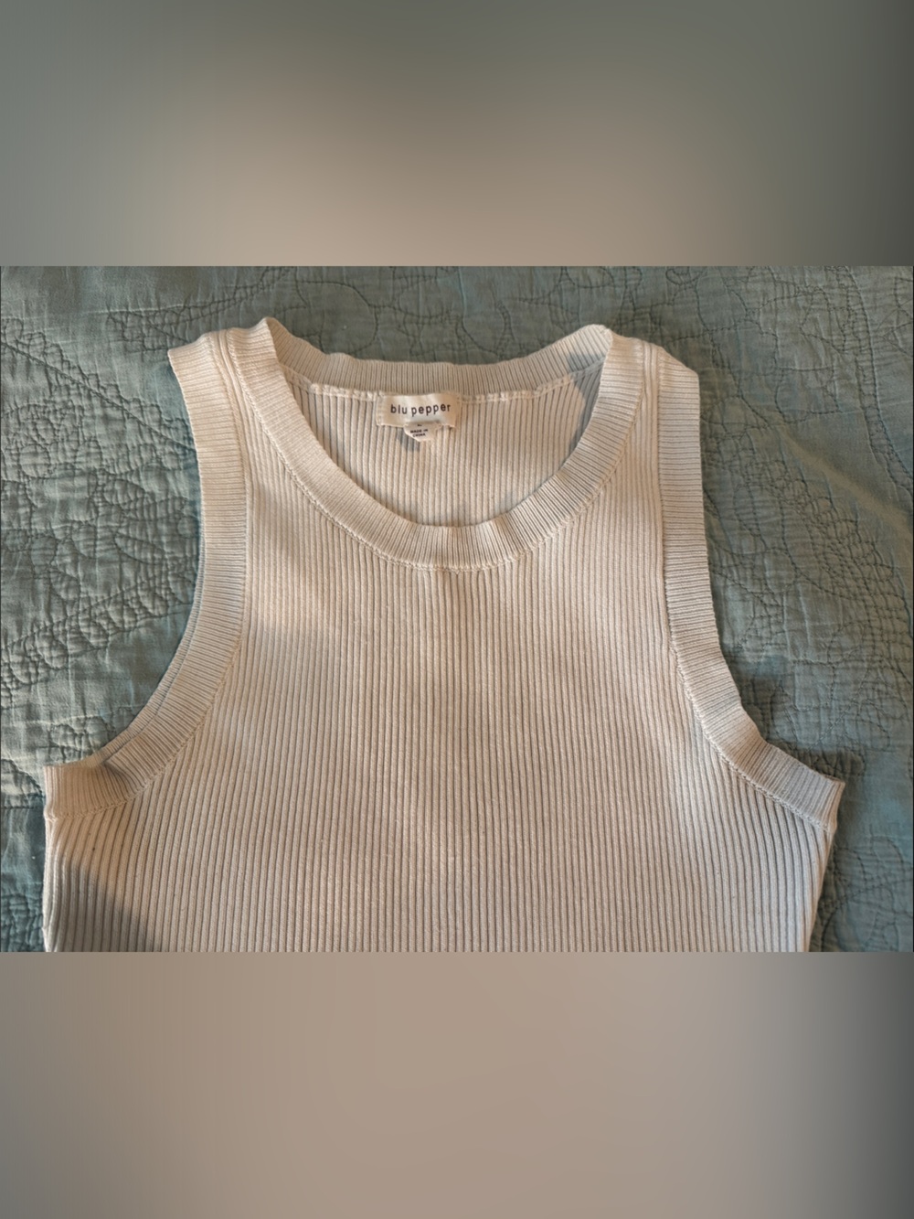 White Ribbed Sleeveless Tank Top - Picture 3 of 6